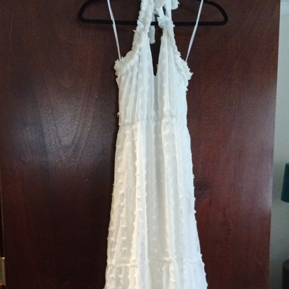 Lulus NWT Backless Halter Summer Dress White Medium